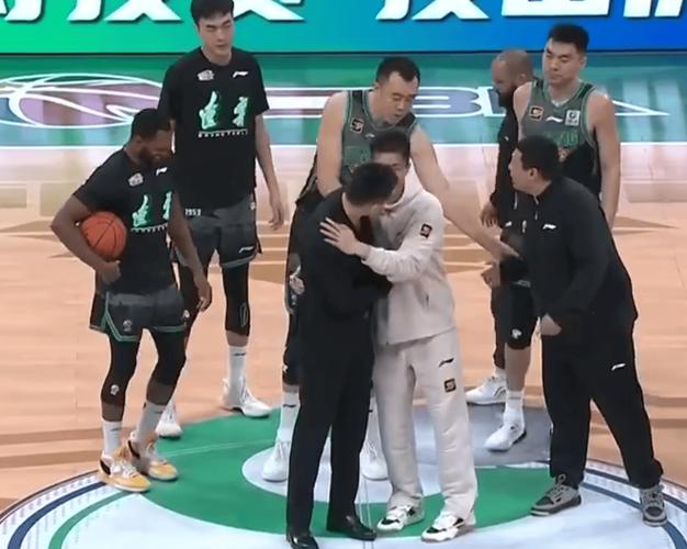 辽蓝伤情引发热议，背后真相竟如此！你怎么看？