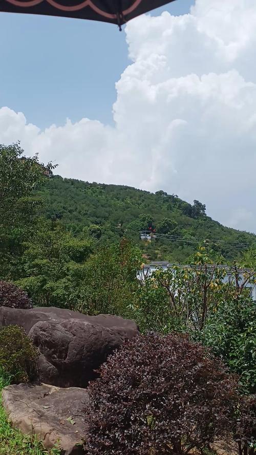 打卡绿野·达人谷，探秘山水之美！